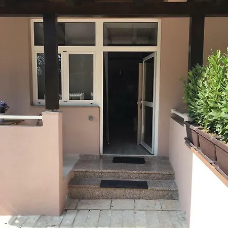 Simply Apartment *